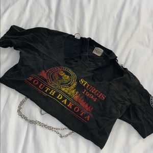 LF Cropped Tee with Chain Detail